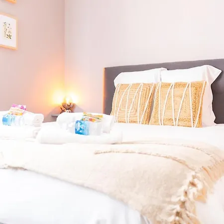 Elegance Et Bien-etre Dans Notre T2 A Daire